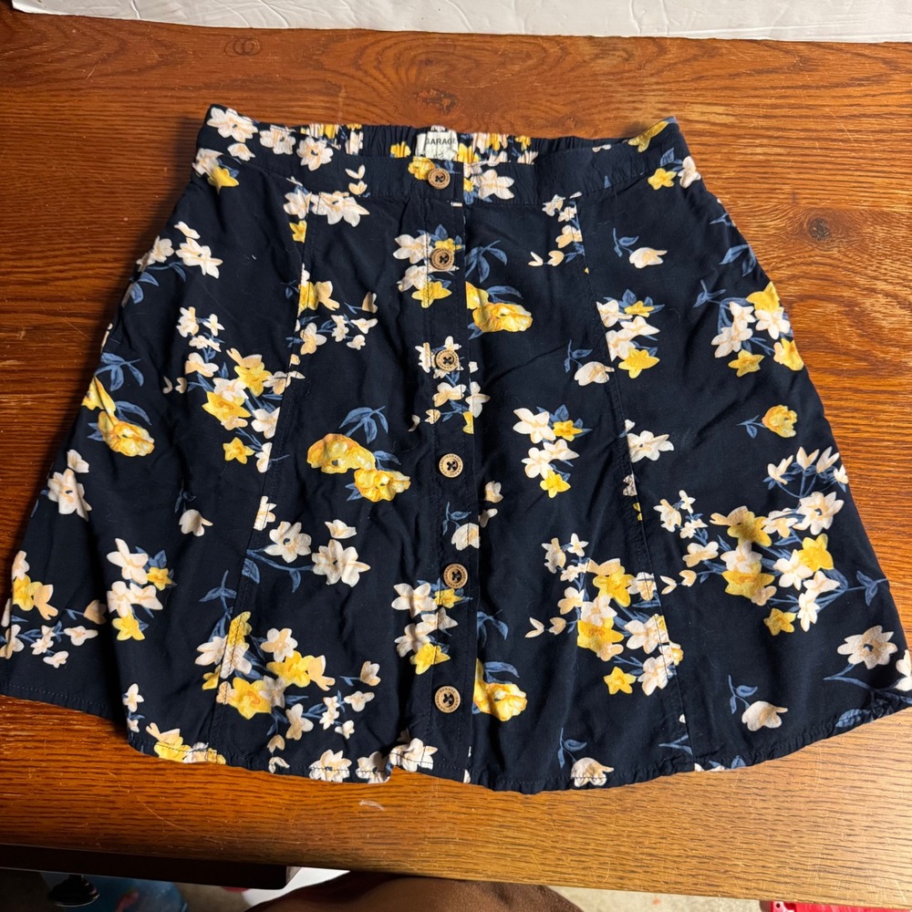 Garage Navy Blue Floral Button Front Mini Skirt Women XS Yellow White Flowers‎